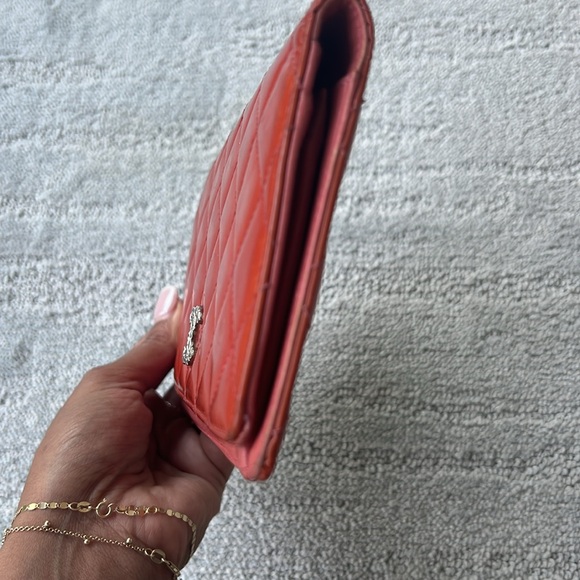AUTHENTIC Red patent Chanel wallet - Picture 6 of 8
